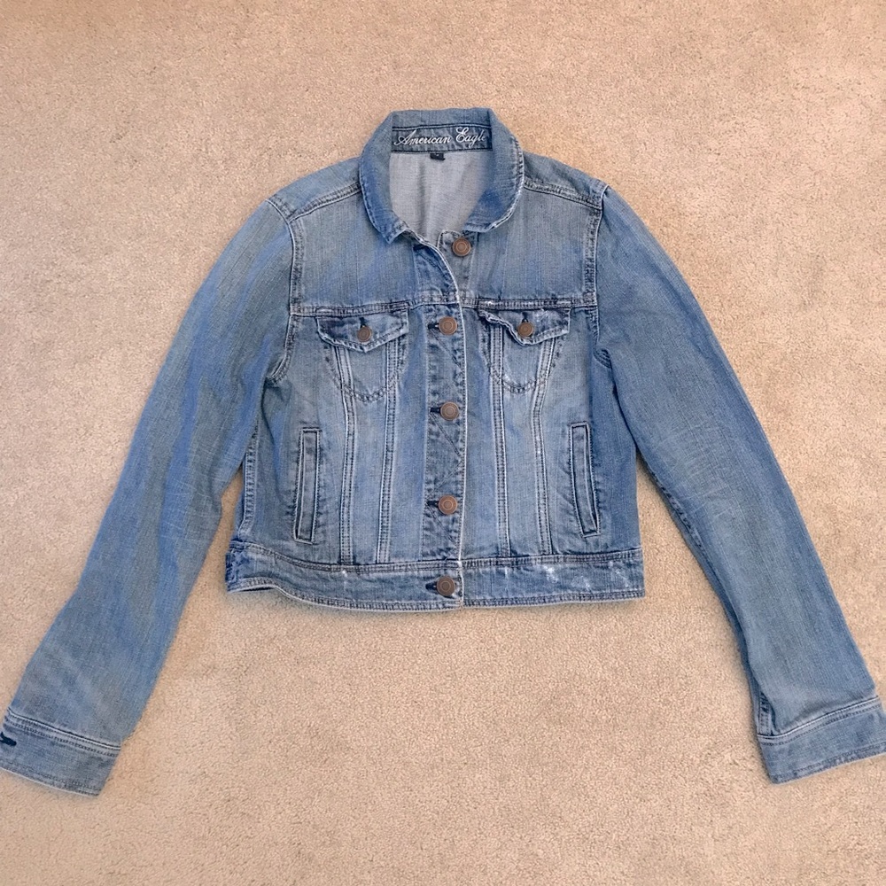 American Eagle Distressed Cropped Denim Jacket Size Large Blue Cotton AEO Retro